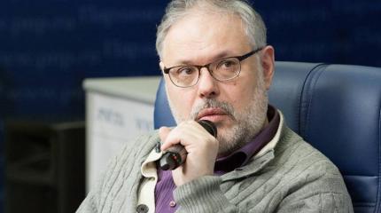 Хазин рассказал о громком провале сразу трех проектов США против России Хазин рассказал о громком провале сразу трех проектов США против России
