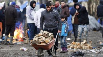 ЕС призвал Италию и Грецию готовиться к новой волне беженцев
