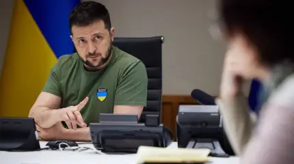 Зеленский – журналистам: Мы не можем бросать своих солдат на минные поля Зеленский – журналистам: Мы не можем бросать своих солдат на минные поля