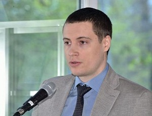 Д. Попов: Отношения между Бишкеком и Вашингтоном стали заметно прохладнее Д. Попов: Отношения между Бишкеком и Вашингтоном стали заметно прохладнее
