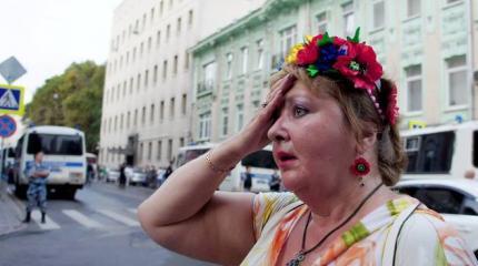 Сумасшедшая украинка в жесткой форме обратилась к Захару Прилепину Сумасшедшая украинка в жесткой форме обратилась к Захару Прилепину