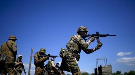 Запад собрался играть Украиной вдолгую и втемную Запад собрался играть Украиной вдолгую и втемную