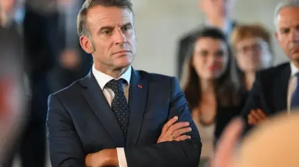 Почему Макрон вдруг захотел говорить с Россией