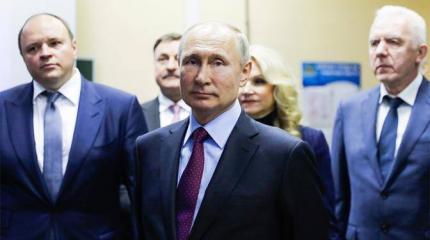 Казус позднего Путина: Кроме власти, очень нужна всенародная любовь Казус позднего Путина: Кроме власти, очень нужна всенародная любовь