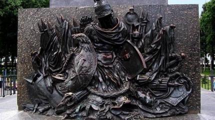 Громить имперские памятники Полтавы решили «писля перемоги» Громить имперские памятники Полтавы решили «писля перемоги»