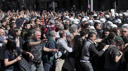 «Предатель нации»: как сербская оппозиция разыгрывает «российскую карту» «Предатель нации»: как сербская оппозиция разыгрывает «российскую карту»