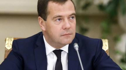 Медведев: Забудьте, что отменят санкции, прокормим себя сами! Медведев: Забудьте, что отменят санкции, прокормим себя сами!