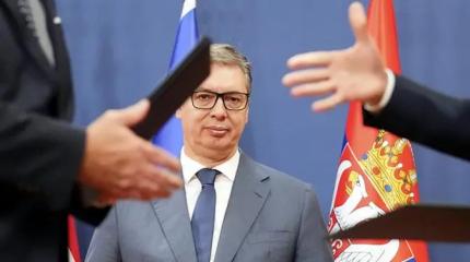 Вучич сделал ход конем: Сербия решила помочь оружием киевской хунте