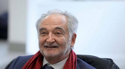 Жак Аттали объяснил, почему Киев избавился от части Донбасса в 2014 году Жак Аттали объяснил, почему Киев избавился от части Донбасса в 2014 году
