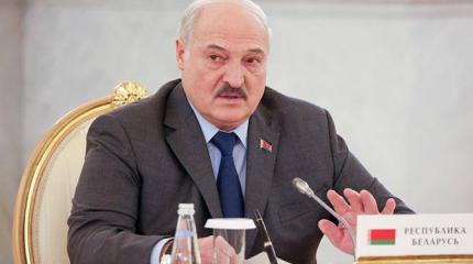 Лукашенко предупредил Зеленского: Володя, тебя свои же прибьют, поверь Лукашенко предупредил Зеленского: Володя, тебя свои же прибьют, поверь