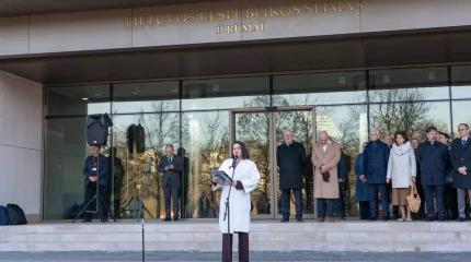 Весеннее обострение: «Света-котлета» требует санкций