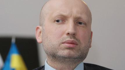 Турчинов заявил введении проверок на благонадежность в Донбассе