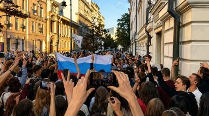 Запад хочет накормить Россию червивым «Яблоком»