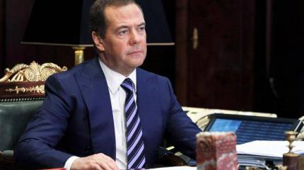 Медведев может стать президентом в случае форс-мажора Медведев может стать президентом в случае форс-мажора