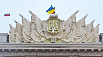 Россия просто обязана спасти Украину — больше некому Россия просто обязана спасти Украину — больше некому