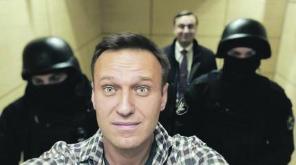 Россия умело обходит провокации Запада: навальнисты "сорвались с катушек" Россия умело обходит провокации Запада: навальнисты "сорвались с катушек"