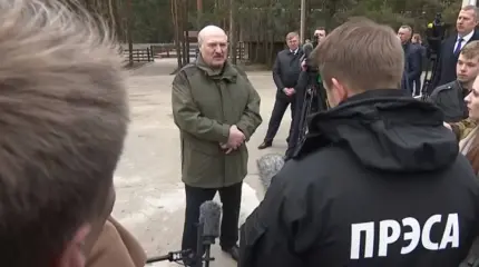 Зачем база в Беларуси, если есть в Смоленске: Лукашенко о разговоре с Путиным Зачем база в Беларуси, если есть в Смоленске: Лукашенко о разговоре с Путиным