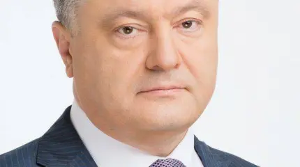 Порошенко решил возвращать Донбасс мирным путем Порошенко решил возвращать Донбасс мирным путем