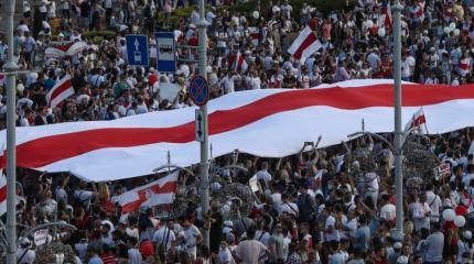 Белорусские протесты превращаются в антирусские Белорусские протесты превращаются в антирусские