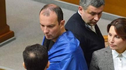 Увольнение и еще куча бед: нардеп Соболев пожаловался на письма с угрозами Увольнение и еще куча бед: нардеп Соболев пожаловался на письма с угрозами
