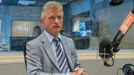 Роман Кузьняр: ругать Россию надо осторожно Роман Кузьняр: ругать Россию надо осторожно
