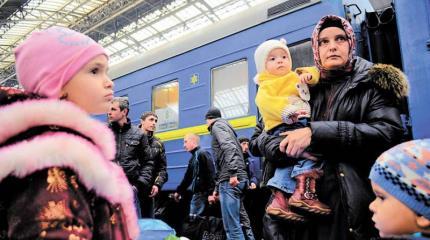 С Украины бегут обманутые крымские татары - страна катится в бездну