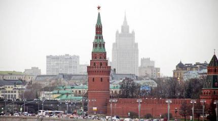 В РФ пообещали дать жёсткий ответ за осложнение работы посольств в США В РФ пообещали дать жёсткий ответ за осложнение работы посольств в США