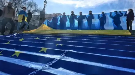 «Ласковое теля» Зеленский получил отлуп от обеих «мамок»