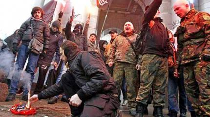 Уличных гопников оденут в камуфляж и назовут «солдатами удачи» Уличных гопников оденут в камуфляж и назовут «солдатами удачи»