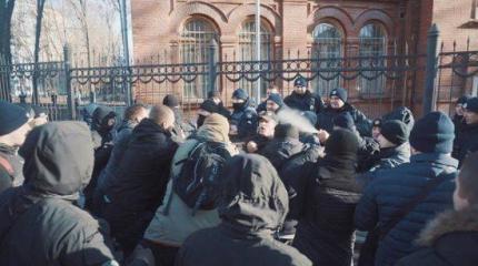 Харьковские нацисты устроили погром на съёмочной площадке фильма