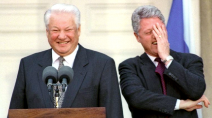 Россию толкают в «святые» 1990-е Россию толкают в «святые» 1990-е