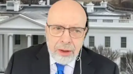 Саймс: дружба с Украиной превратила США в банановую республику Саймс: дружба с Украиной превратила США в банановую республику