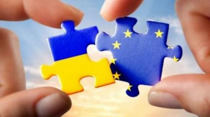 Из-за нарушений прав человека на Украине «безвиз» снова под угрозой Из-за нарушений прав человека на Украине «безвиз» снова под угрозой