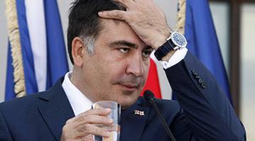 Саакашвили играет на публику