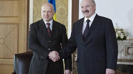 Лукашенко обещал предупредить Украину о нападении России? Лукашенко обещал предупредить Украину о нападении России?