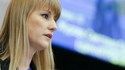 Журова объяснила, почему МОК исключил Россию из «мирового волейбола» Журова объяснила, почему МОК исключил Россию из «мирового волейбола»