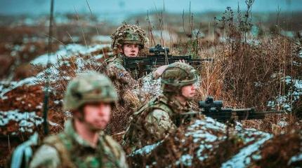 НАТО предложило России обменять мир на войну НАТО предложило России обменять мир на войну