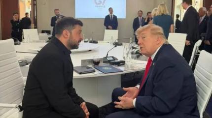 Скандал на сборе G7: Трамп не заметил Зеленского и пристал к жене Макрона
