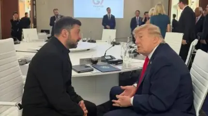 Скандал на сборе G7: Трамп не заметил Зеленского и пристал к жене Макрона