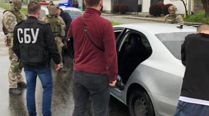 В угрозах националистов закарпатским венграм увидели «провокацию из Москвы» В угрозах националистов закарпатским венграм увидели «провокацию из Москвы»