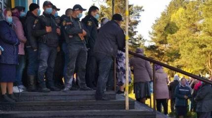 Украинские раскольники лепят из УПЦ МП образ врага, сходного с Донбассом Украинские раскольники лепят из УПЦ МП образ врага, сходного с Донбассом