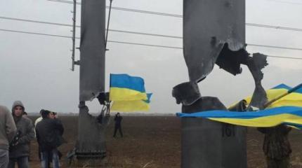 Перемога от киевского меджлиса: татары сняли блокаду Крыма Перемога от киевского меджлиса: татары сняли блокаду Крыма