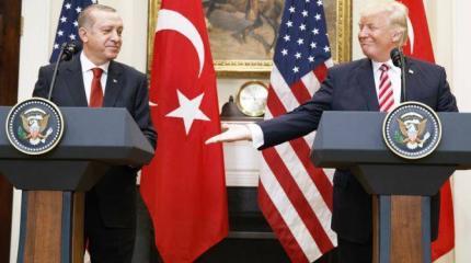 Трамп уводит Эрдогана у Путина, предложив Анкаре голову Гюлена Трамп уводит Эрдогана у Путина, предложив Анкаре голову Гюлена