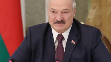 Лукашенко отказался закрывать границы