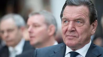 Экс-канцлера Германии Шрёдера призывают выйти из СДПГ из-за связи с Россией Экс-канцлера Германии Шрёдера призывают выйти из СДПГ из-за связи с Россией