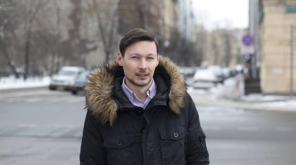 Дорогие машины и трезвая молодежь: Румын рассказал о жизни в России