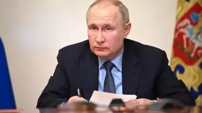 Пятерка лидеров «Единой России» будет работать «в полях» Пятерка лидеров «Единой России» будет работать «в полях»