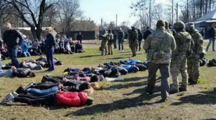 Бараки, подвалы, рабство и пытки: как «калечат» в украинских лечебницах? Бараки, подвалы, рабство и пытки: как «калечат» в украинских лечебницах?