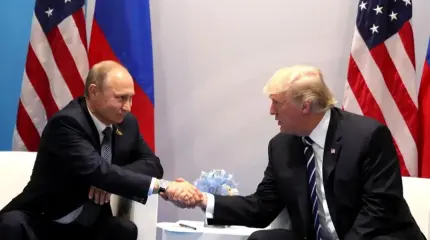 Россияне следят за переговорами Путина и Трампа Россияне следят за переговорами Путина и Трампа