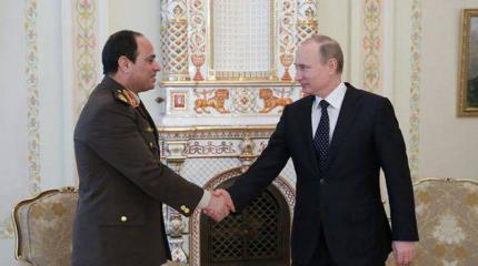 Визит Путина в Египет выводит российско-арабские отношения на новый уровень